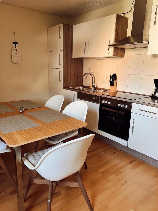 Ferienwohnung Moselflair Mit Direktem Blick Auf Die Mosel Und Weinberge Oberfell Extérieur photo