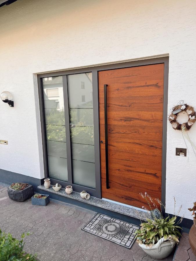 Ferienwohnung Moselflair Mit Direktem Blick Auf Die Mosel Und Weinberge Oberfell Extérieur photo