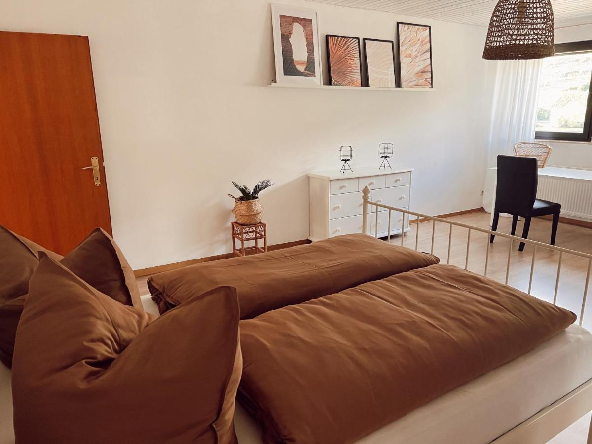 Ferienwohnung Moselflair Mit Direktem Blick Auf Die Mosel Und Weinberge Oberfell Extérieur photo